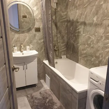 на краю світу 山林小屋 Mel'nychne