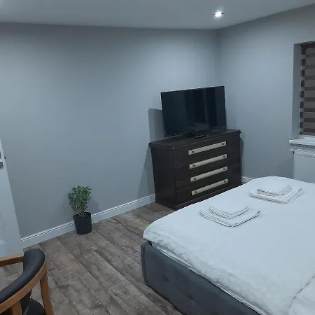 на краю світу Lodge Mel'nychne