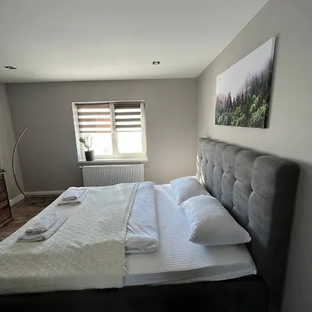 на краю світу Lodge Mel'nychne