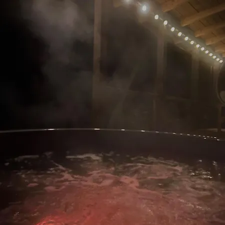 на краю світу 山林小屋 *