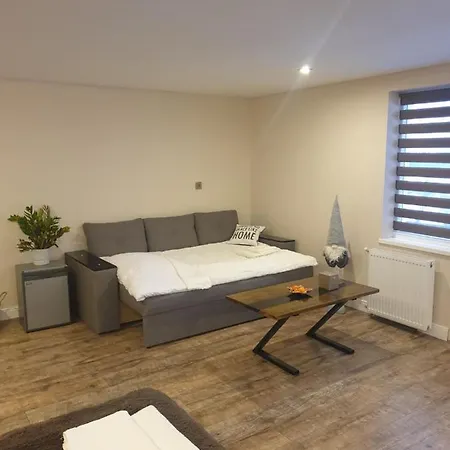 на краю світу Деревянный коттедж